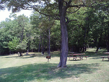 upper level picnic area